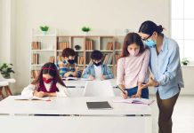 Din cronicile unei pandemii moderne: reîntoarcerea la școală