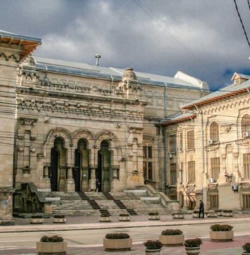 Târguri de oferte universitare în sud-estul României