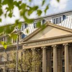 Donație a Departamentului de formare a profesorilor al Universității din București către școli rurale