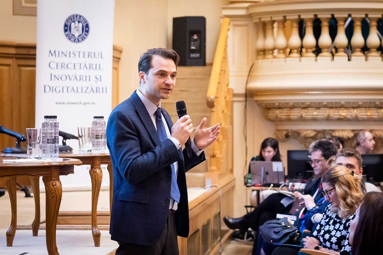 Bibliotecile din România vor putea deveni HUB-uri de dezvoltare a competențelor digitale