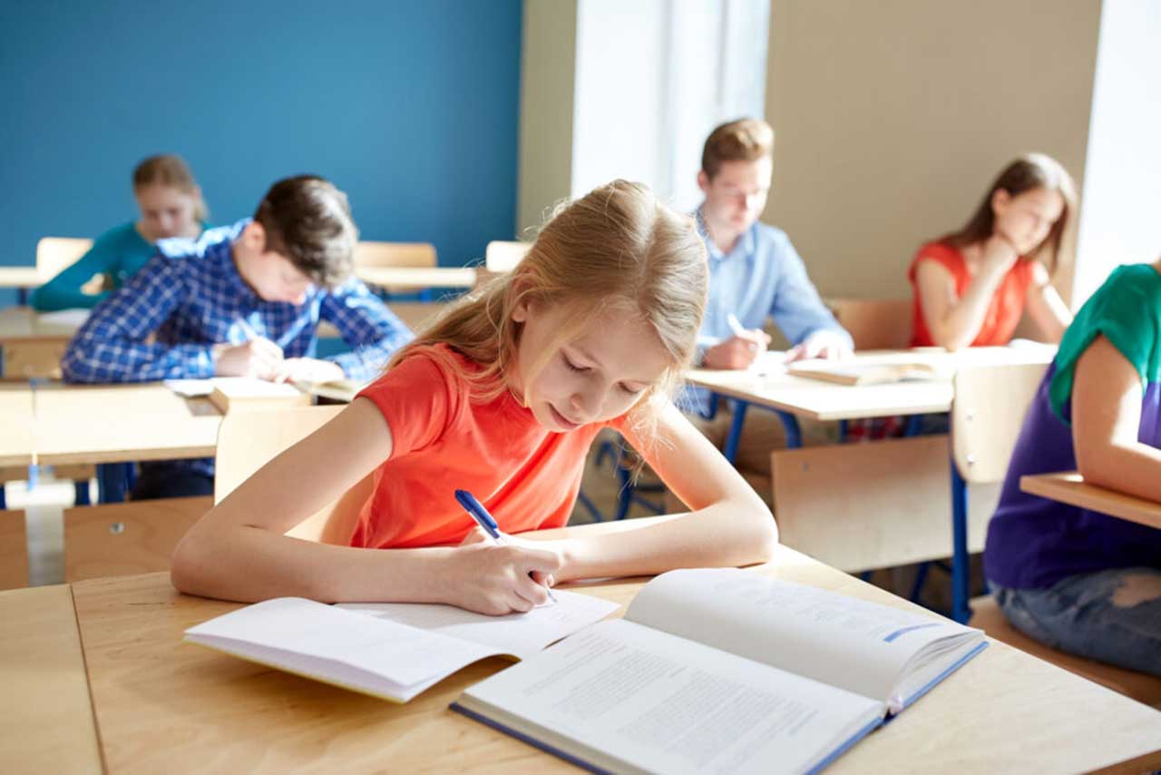 Potrivit Raportului Național de Literație, 42% dintre elevii români se plasează în zona „nefuncțional”