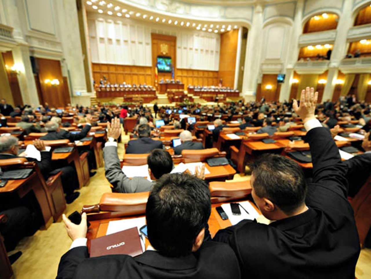 Proiectul Legii Învățământului Preuniversitar a trecut de Camera Deputaților