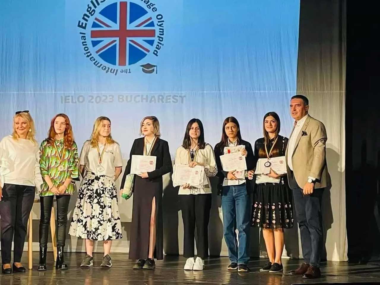 Rezulte excelente pentru elevii români la Olimpiada Internațională de Limba Engleză