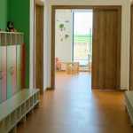 Sute de posturi disponibile pentru angajare în creșe