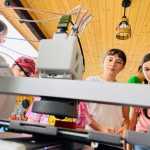 Școli de vară STEAM pentru copii din comunități cu acces limitat la educație non-formală