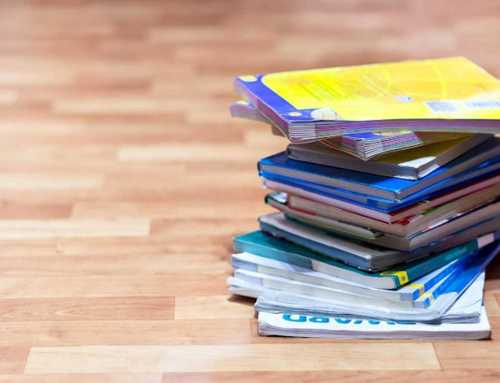 Patru manuale de clasa a VIII-a nu au ajuns, încă, în școli