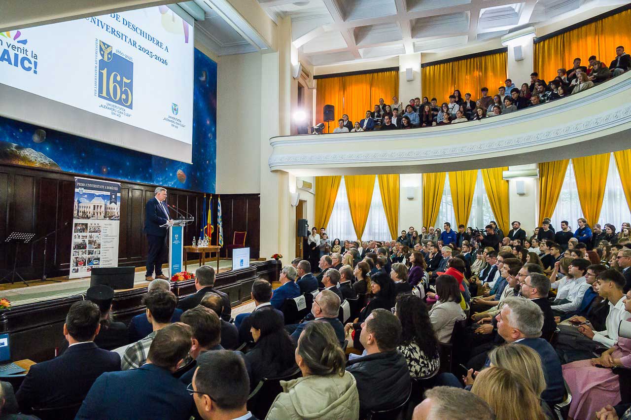 Premii pentru cercetare, la deschiderea anului 2025-2026 la Universitatea Alexandru Ioan Cuza din Iași