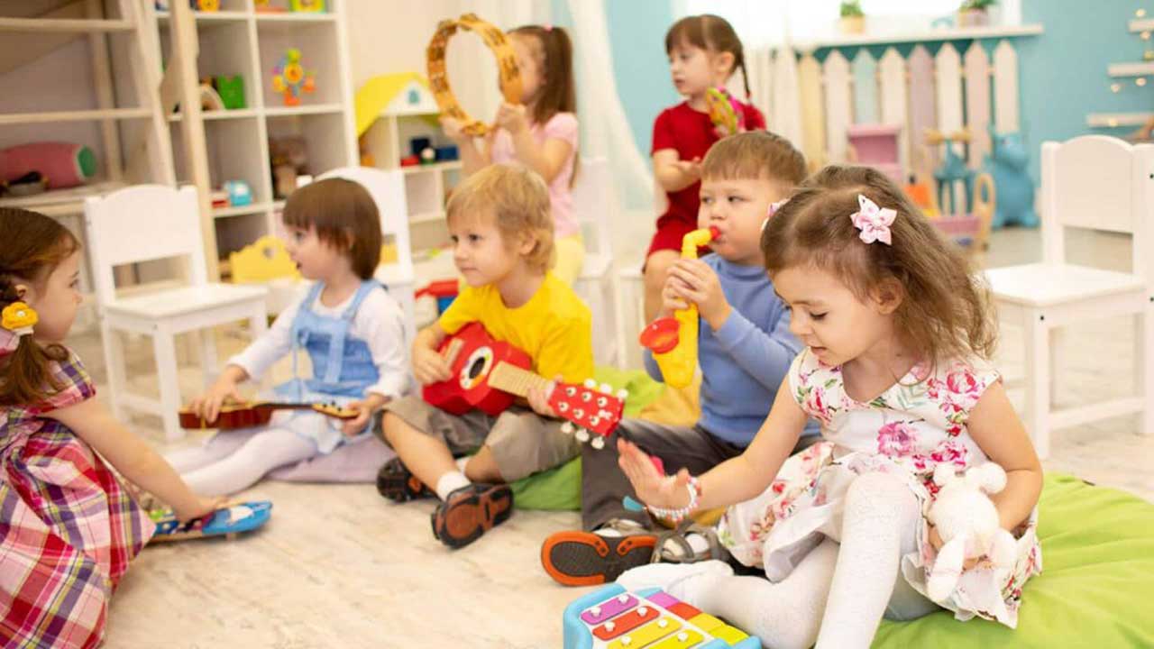 Eurostat: România este țara UE cu cel mai mare procent de copii neînscriși în învățământul preșcolar