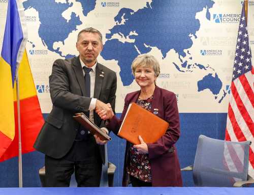 Ministerul Educației și Cercetării relansează programele FLEX și FLEX Abroad