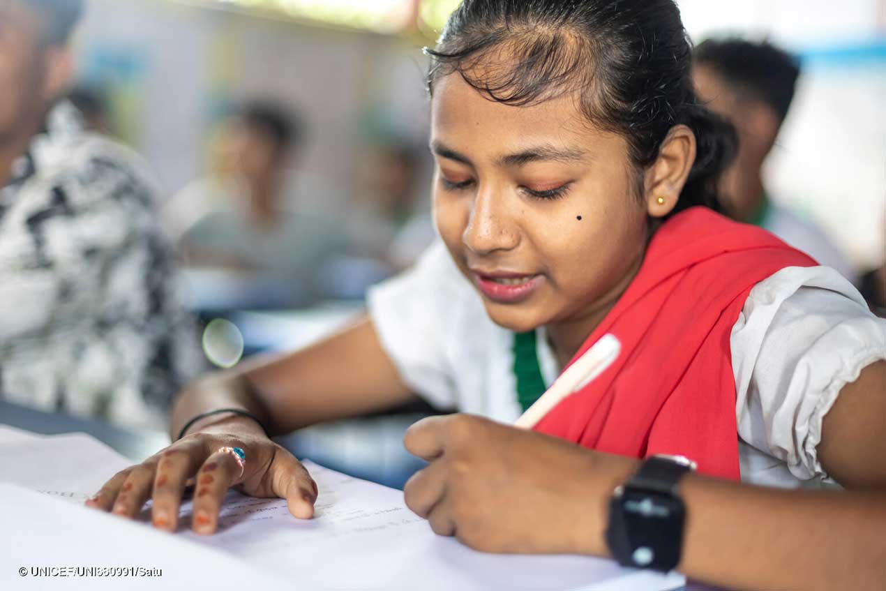 Peste 400 de milioane de copii din întreaga lume trăiesc în sărăcie