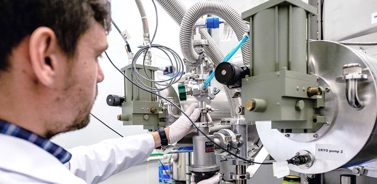 Ministerul Educației, amenințat cu justiția pentru deblocarea finanțării unor programe de cercetare