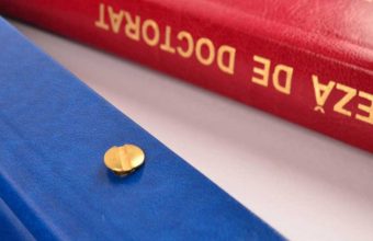 Guvernul vrea ca indemnizația de doctorat să fie redusă la jumătate