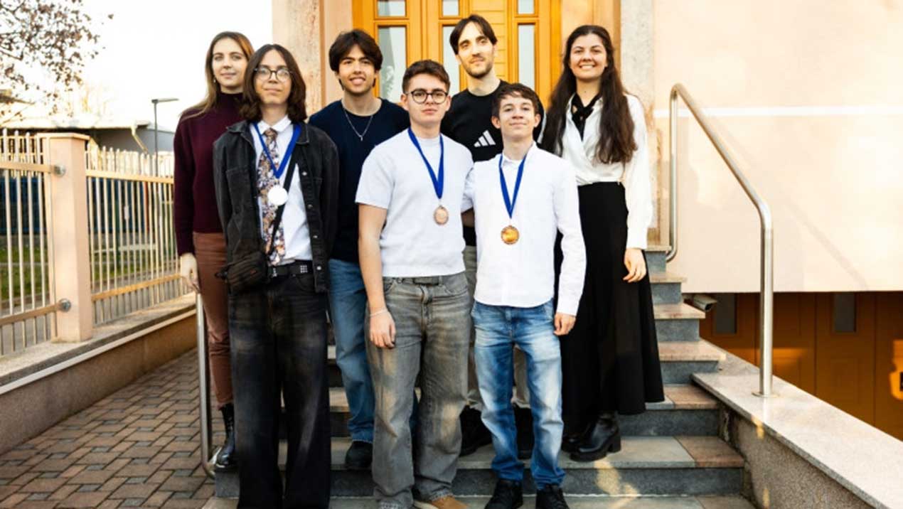 Elevii români, medaliați la Olimpiada Internațională de Inteligență Artificială de Iarnă
