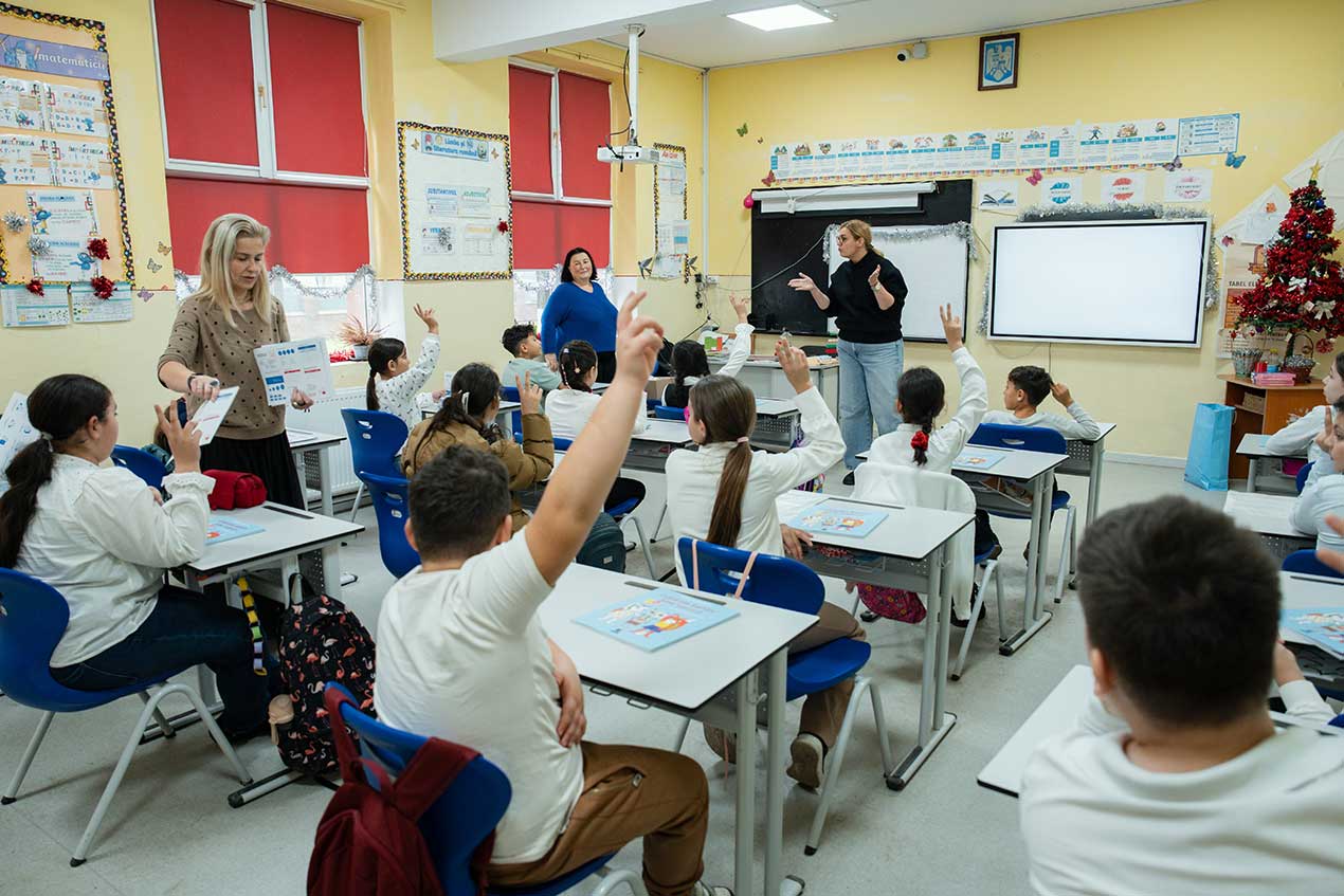 Școala de Bani, cu 100.000 de ore de educație financiară în 7 zile