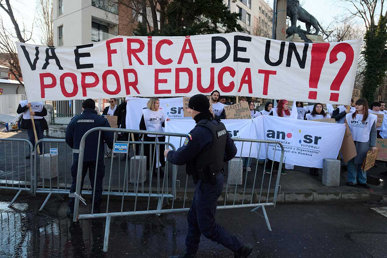 Sindicaliștii cer profesorilor să boicoteze simulările naționale: „Unitatea este singura noastră forță!”